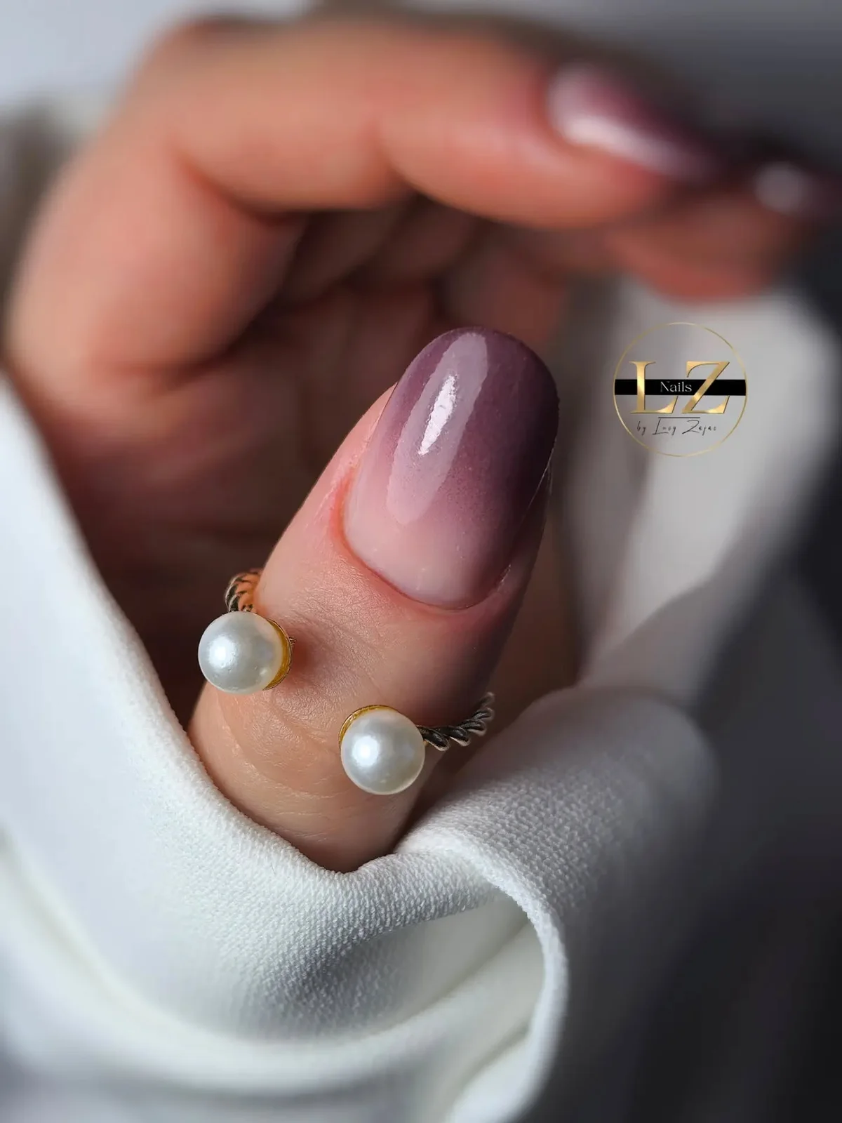 Jemné ružové ombré na prírodných nechtoch v Lucy Nails Partizánske